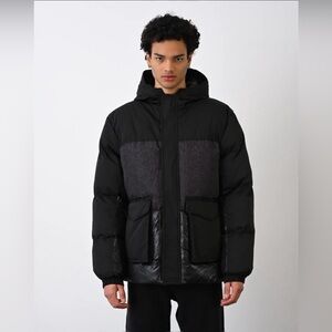 Black hooded jackey